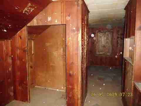 9042 Burt (17)_m.jpg